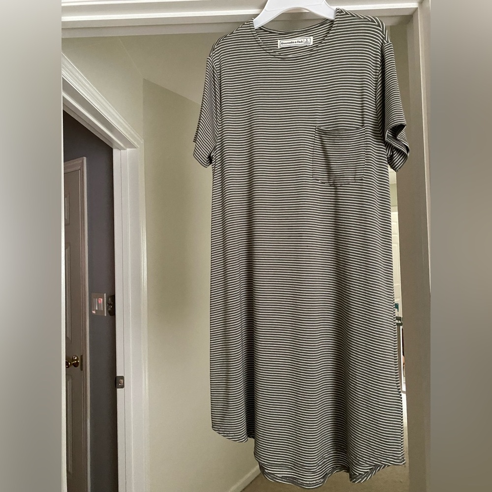 Aberceombie striped pocket dress